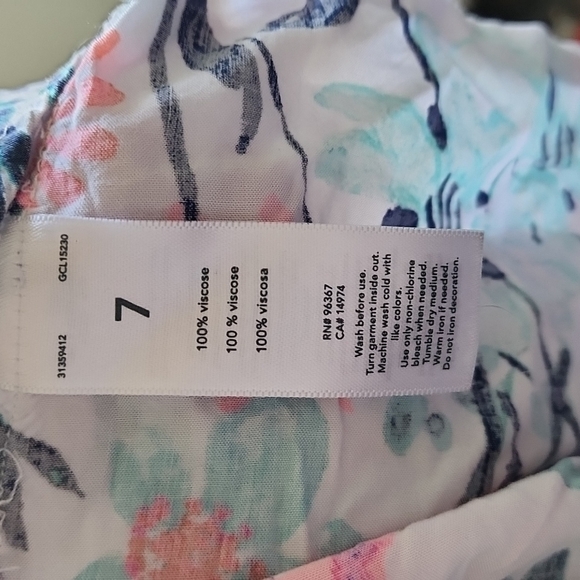 OshKosh floral cap sleeve dress, size 7, great condition. - Picture 7 of 7